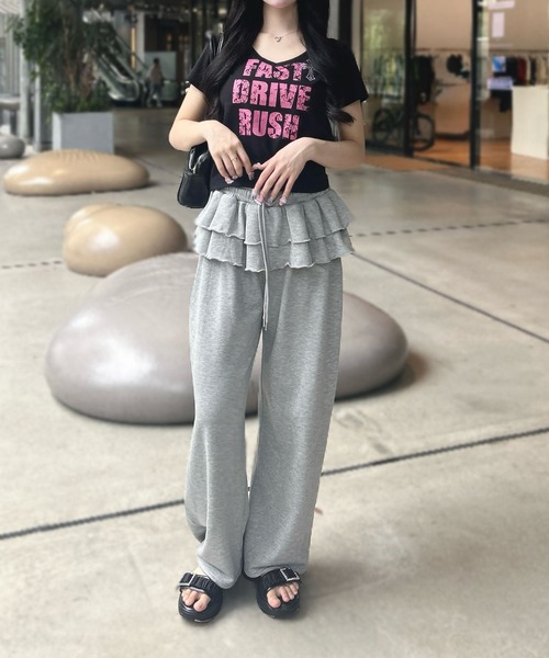 INGNI(イング)の「Vネックラインストーンクロス付ロゴTシャツ(Tシャツ/カットソー・レディース・ホワイト×ブラック/ブラック×ホワイト/カモフラージュ/ブラック×ピンク・M)」の17枚目の写真