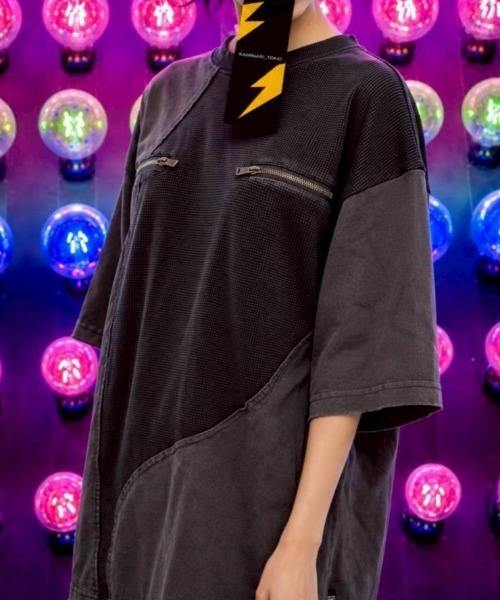 KAMINARI_TOKIO(カミナリトキオ)の「アシメ切替ワッフルTシャツ(Tシャツ/カットソー・レディース・チャコールグレー/ブラック・FREE)」の14枚目の写真