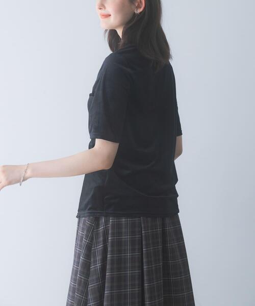 URBAN RESEARCH ROSSO WOMEN(アーバンリサーチ ロッソ)の「シアーストライプベロアポロカットソー(Tシャツ/カットソー・レディース・ブラック/オフホワイト・FREE)」の19枚目の写真