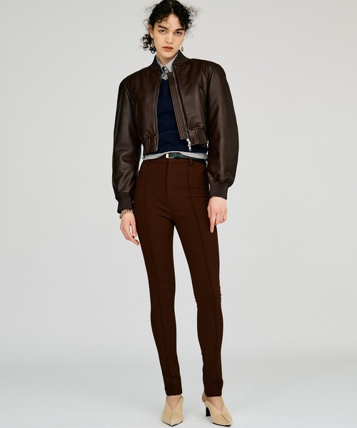 PRANK PROJECT(プランクプロジェクト)の「【2026Autumn Pre-Order】パディングショートシンセティックレザーブルゾン / Padded Short Synthetic Leather Blouson(ブルゾン・レディース・ブラック/ブラウン/カーキ・FREE)」の5枚目の写真