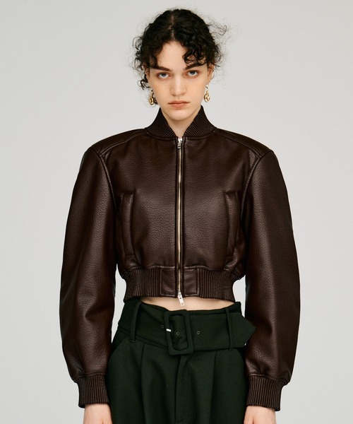 PRANK PROJECT(プランクプロジェクト)の「【2026Autumn Pre-Order】パディングショートシンセティックレザーブルゾン / Padded Short Synthetic Leather Blouson(ブルゾン・レディース・ブラック/ブラウン/カーキ・FREE)」の10枚目の写真