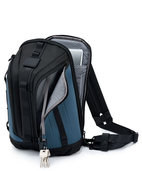 TUMI(トゥミ)の「【オンライン限定】ALPHA BRAVO 「ナイト」スリング(ボディバッグ/ウエストポーチ・メンズ・ブルー系その他・FREE)」の4枚目の写真