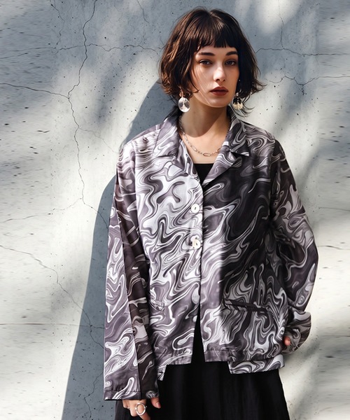 antiqua(アンティカ)の「マーブル柄 オープンカラー シャツジャケット(その他アウター・レディース・ブルー/ブラック・ONESIZE)」の3枚目の写真
