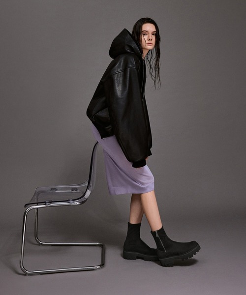 CHARLES & KEITH（チャールズ & キース）の「Imogen イモージェン チャンキー アンクルブーツ（ブーツ・レディース・ブラック系その他2/ダークブラウン系4・25cm/24.5cm/23.5cm/23cm/25.5cm/22.5cm）」の15枚目の写真