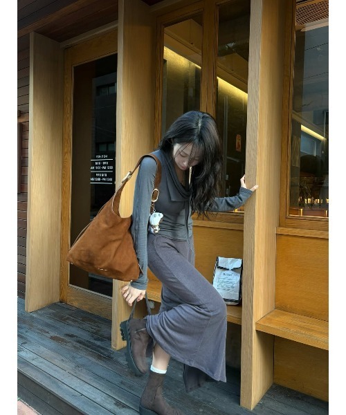 CHARLES & KEITH（チャールズ & キース）の「Imogen イモージェン チャンキー アンクルブーツ（ブーツ・レディース・ブラック系その他2/ダークブラウン系4・25cm/24.5cm/23.5cm/23cm/25.5cm/22.5cm）」の10枚目の写真