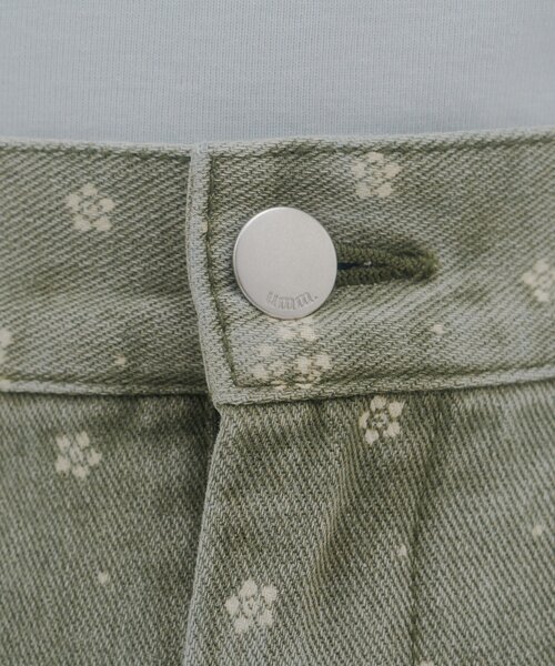 DISCOAT(ディスコート)の「【umm.】花柄デニムパンツ(デニムパンツ・レディース・ブラック/グレー・SMALL/MEDIUM/LARGE)」の16枚目の写真