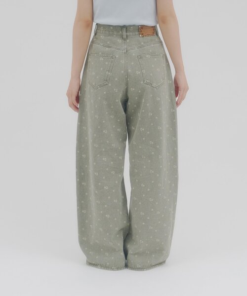 DISCOAT(ディスコート)の「【umm.】花柄デニムパンツ(デニムパンツ・レディース・ブラック/グレー・SMALL/MEDIUM/LARGE)」の18枚目の写真