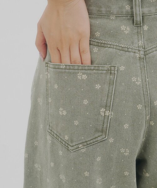 DISCOAT(ディスコート)の「【umm.】花柄デニムパンツ(デニムパンツ・レディース・ブラック/グレー・SMALL/MEDIUM/LARGE)」の20枚目の写真