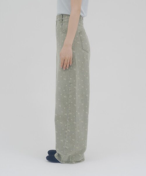DISCOAT(ディスコート)の「【umm.】花柄デニムパンツ(デニムパンツ・レディース・ブラック/グレー・SMALL/MEDIUM/LARGE)」の21枚目の写真