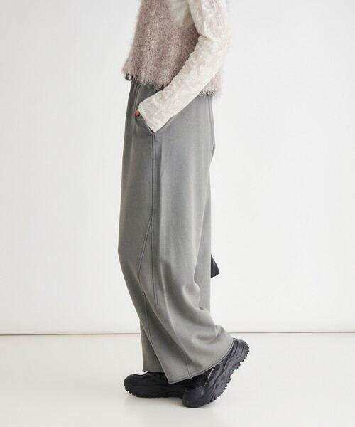 HONEYSUCKLE ROSE(ハニーサックルローズ)の「《店舗人気アイテム/ウエストゴム》加工スウェットパンツ(その他パンツ・レディース・グレー/オフホワイト/ブラック・03/05/04)」の10枚目の写真