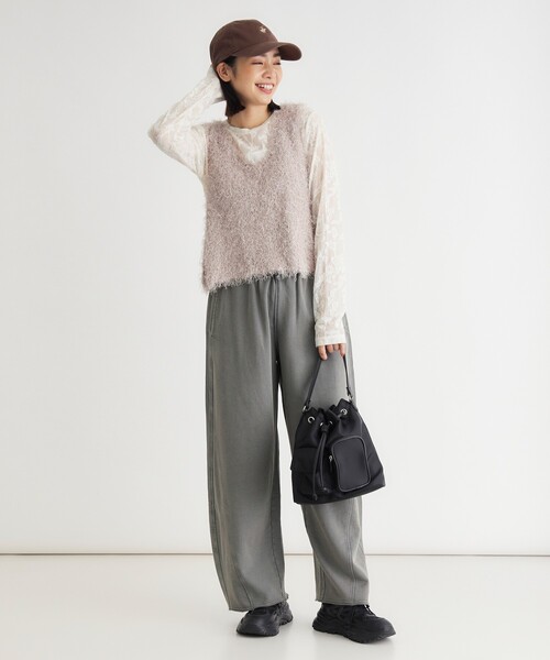 HONEYSUCKLE ROSE(ハニーサックルローズ)の「《店舗人気アイテム/ウエストゴム》加工スウェットパンツ(その他パンツ・レディース・グレー/オフホワイト/ブラック・03/05/04)」の13枚目の写真