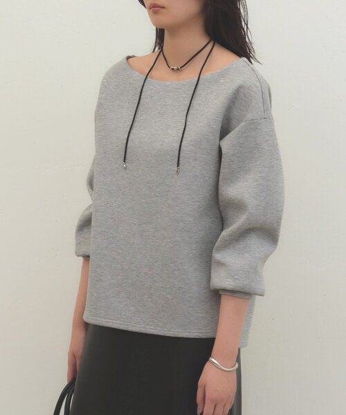 LOUNGEDRESS(ラウンジドレス)の「《着心地抜群/ヘルシーに華奢見え》【JAPAN MADE】オフショルプルオーバー(スウェット・レディース・オフホワイト/モカ/グレー・FREE)」の18枚目の写真