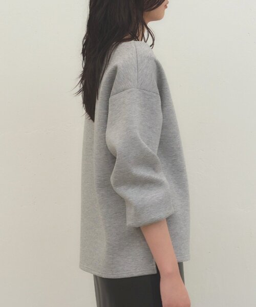 LOUNGEDRESS(ラウンジドレス)の「《着心地抜群/ヘルシーに華奢見え》【JAPAN MADE】オフショルプルオーバー(スウェット・レディース・オフホワイト/モカ/グレー・FREE)」の21枚目の写真