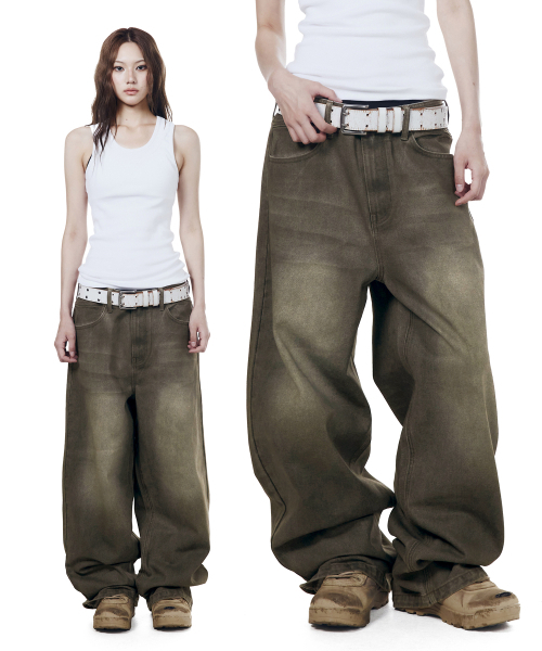 AAKAM(アーカム)の「Dirty Waxed Denim Pants (Black)(デニムパンツ・レディース・その他・1/0/2)」の1枚目の写真