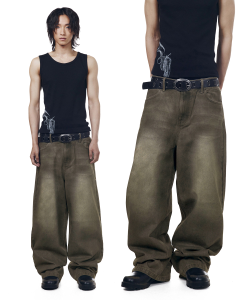 AAKAM(アーカム)の「Dirty Waxed Denim Pants (Black)(デニムパンツ・レディース・その他・1/0/2)」の2枚目の写真