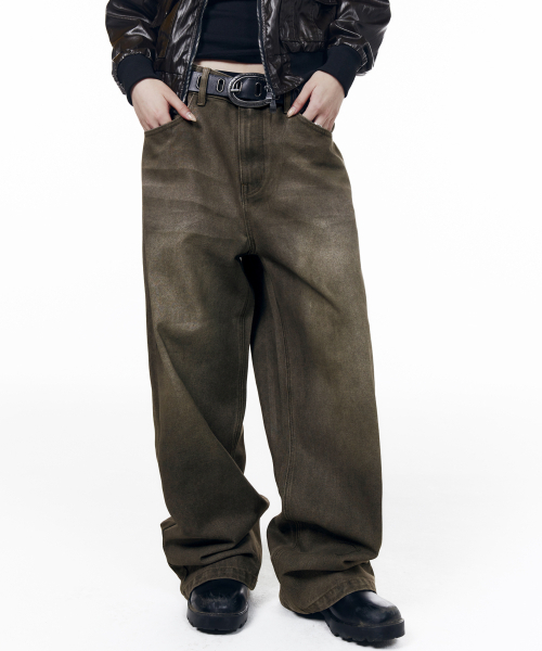 AAKAM(アーカム)の「Dirty Waxed Denim Pants (Black)(デニムパンツ・レディース・その他・1/0/2)」の4枚目の写真