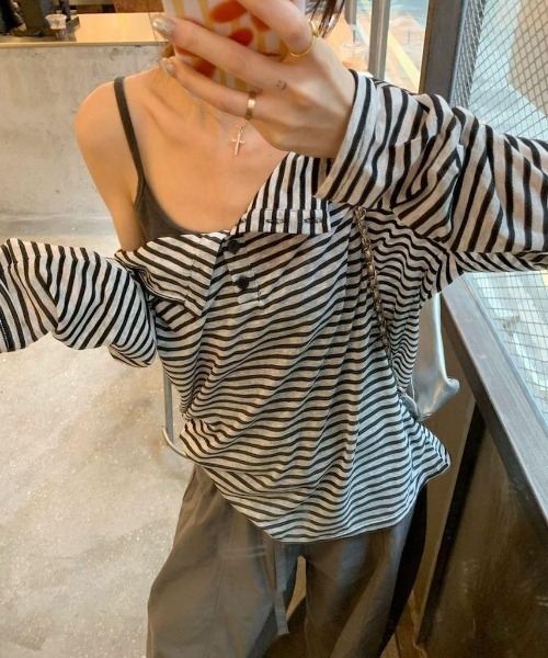 lilful(リルフル)の「ヘンリーネック ボーダーアシメカットソー(Tシャツ/カットソー・レディース・その他・F)」の1枚目の写真