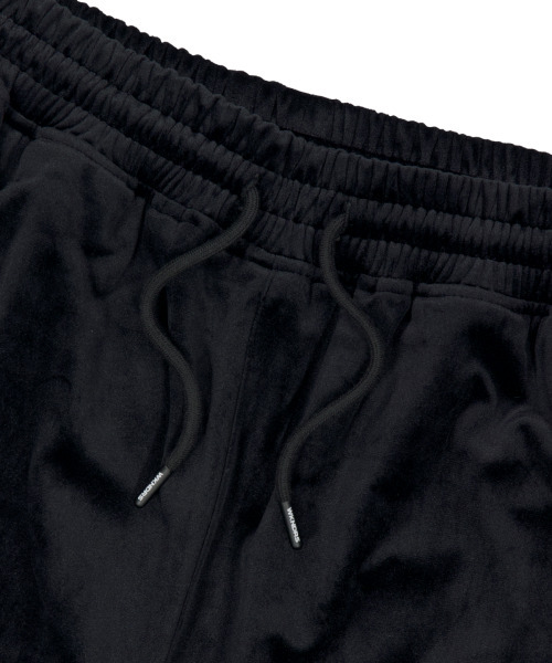 WKNDRS(ウィーキャンドース)の「VELVET TRACK PANTS (BLACK)(スウェットパンツ・レディース・その他・X-LARGE/MEDIUM/LARGE)」の7枚目の写真
