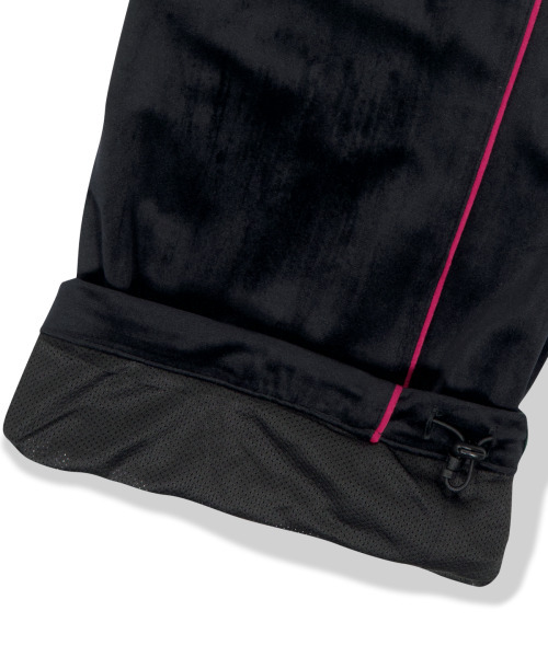 WKNDRS(ウィーキャンドース)の「VELVET TRACK PANTS (BLACK)(スウェットパンツ・レディース・その他・X-LARGE/MEDIUM/LARGE)」の11枚目の写真