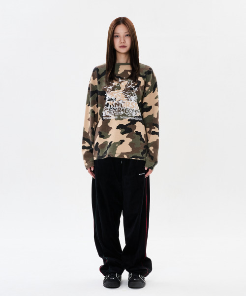 WKNDRS(ウィーキャンドース)の「VELVET TRACK PANTS (BLACK)(スウェットパンツ・レディース・その他・X-LARGE/MEDIUM/LARGE)」の4枚目の写真