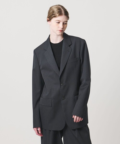 LOEFF(ロエフ)の「<LOEFF>ウールギャバジン 2ボタン ジャケット(テーラードジャケット・レディース・ダークグレー/モカ・1/0)」の2枚目の写真