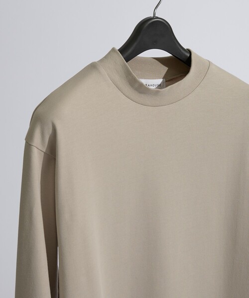 ABAHOUSE(アバハウス)の「【快適速乾】ALL SEASON COTTON モックネック長袖Tシャツ(Tシャツ/カットソー・メンズ・ホワイト/ブラック/グレイッシュベージュ/グレイッシュブルー・44/46/48)」の3枚目の写真