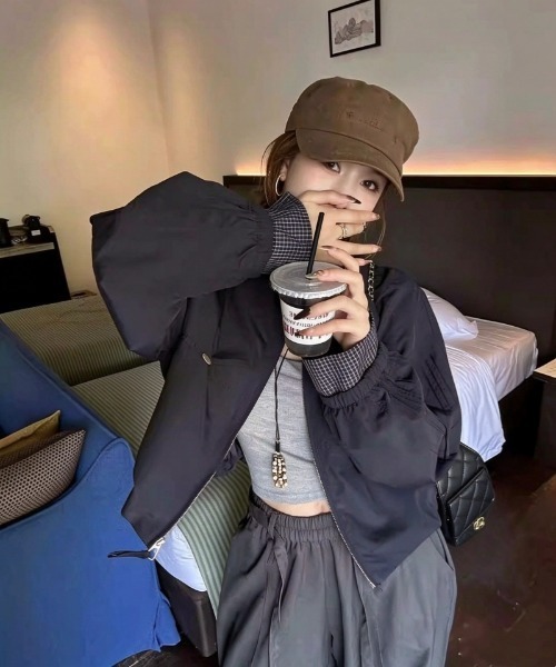 Ritzy(リッツィー)の「ドローコードスタンドカラーブルゾン(ブルゾン・レディース・アイボリー/ネイビー/モカ/ベージュ・M/L)」の4枚目の写真