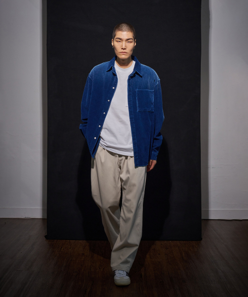 IHDO（アヒドゥ）の「カチオンコーデュロイ ESSENTIALS ウォームハーフバンディングパンツ_クリーム（その他パンツ・メンズ・その他・MEDIUM/LARGE）」の2枚目の写真