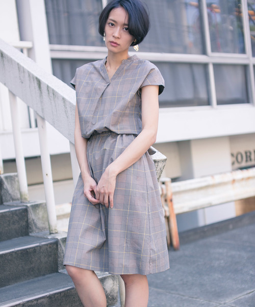 STUDIOUS（ステュディオス）の「【STUDIOUS】 スキッパーエアリーワンピース（ワンピース・レディース・キャメル/ネイビー/カーキ/ブルー/サックスブルー/チェック/バーガンディー/マルチ/ブラウン・FREE）」の8枚目の写真