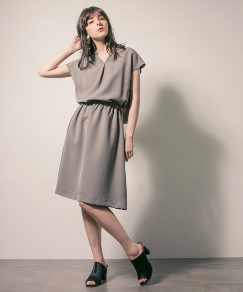 STUDIOUS（ステュディオス）の「【STUDIOUS】 スキッパーエアリーワンピース（ワンピース・レディース・キャメル/ネイビー/カーキ/ブルー/サックスブルー/チェック/バーガンディー/マルチ/ブラウン・FREE）」の15枚目の写真