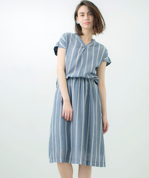 STUDIOUS（ステュディオス）の「【STUDIOUS】 スキッパーエアリーワンピース（ワンピース・レディース・キャメル/ネイビー/カーキ/ブルー/サックスブルー/チェック/バーガンディー/マルチ/ブラウン・FREE）」の16枚目の写真