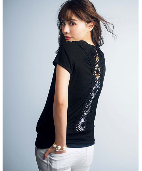 GeeRA(ジーラ)の「後かぎ針編ドレープTシャツ(Tシャツ/カットソー・レディース・チャコール/カーキ/ブラック/オフホワイト・SMALL/LARGE/MEDIUM)」の13枚目の写真