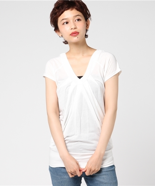 GeeRA(ジーラ)の「後かぎ針編ドレープTシャツ(Tシャツ/カットソー・レディース・チャコール/カーキ/ブラック/オフホワイト・SMALL/LARGE/MEDIUM)」の2枚目の写真