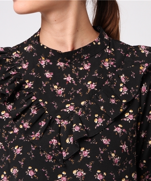 Honeys（ハニーズ）の「レトロ花柄フリルブラウス（シャツ/ブラウス・レディース・グリーン系その他/ブラック系その他/レッド系その他/アイボリー・M/S/L）」の7枚目の写真