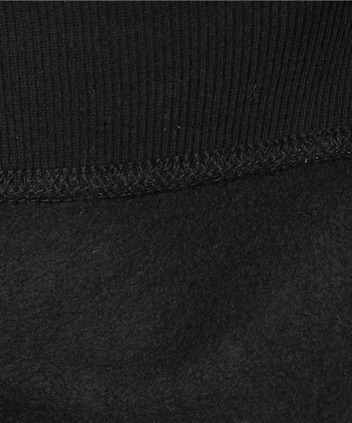 FILA（フィラ）の「【FILA】裏起毛ロゴトレーナー（スウェット・メンズ・ホワイト/ブラック/レッド/ピンク/ネイビー・LARGE/MEDIUM/X-LARGE）」の11枚目の写真