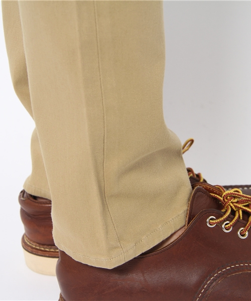 NANO universe（ナノユニバース）の「NU NARROW SKINNY BTFチノ（チノパンツ・メンズ・ボルドー/ベージュ/グレー/ブラック/オリーブ・SMALL/MEDIUM/LARGE）」の12枚目の写真