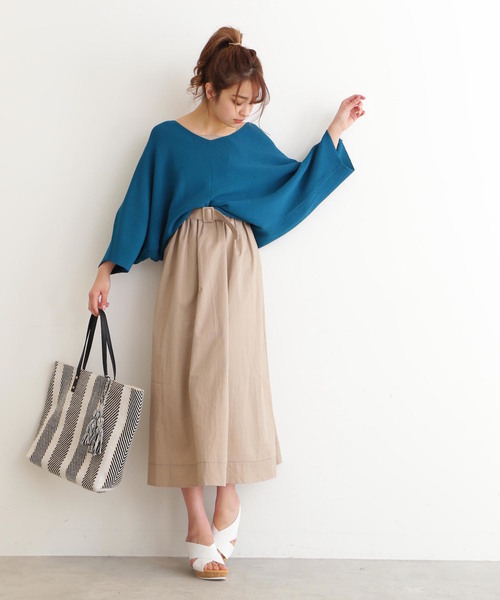 FREE'S MART（フリーズマート）の「【美人百花3月号岸本セシル着用】Ｖネック畦ドルマンニット（ニット/セーター・レディース・グレー/ホワイト/パープル/グリーン・FREE）」の5枚目の写真