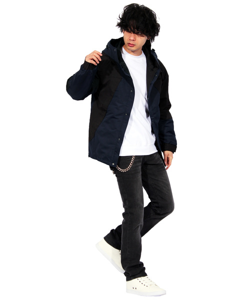 ８(eight)（エイト）の「マウンテンパーカー ナイロン ジャケット アウトドア（マウンテンパーカー・メンズ・レッド/ネイビー/イエロー/ベージュ/カモフラージュ/ブラック/カーキ/グリーン・LARGE/MEDIUM/X-LARGE）」の13枚目の写真