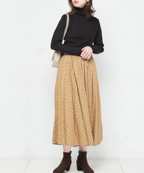 natural couture(ナチュラルクチュール)の「ドットロングスカート(スカート・レディース・ベージュ/ネイビー/ブラック・FREE)」の10枚目の写真