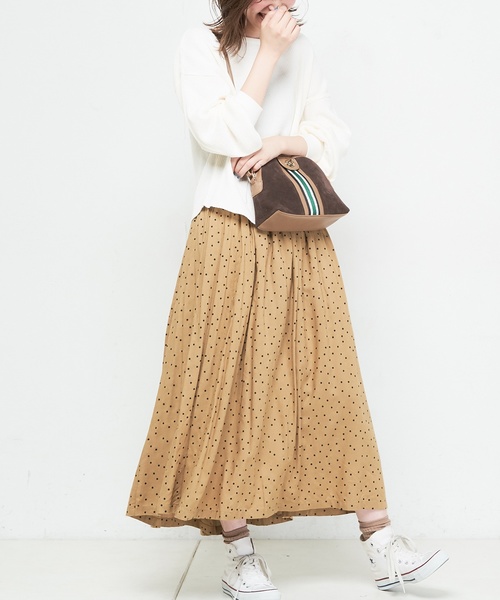 natural couture(ナチュラルクチュール)の「ドットロングスカート(スカート・レディース・ベージュ/ネイビー/ブラック・FREE)」の12枚目の写真