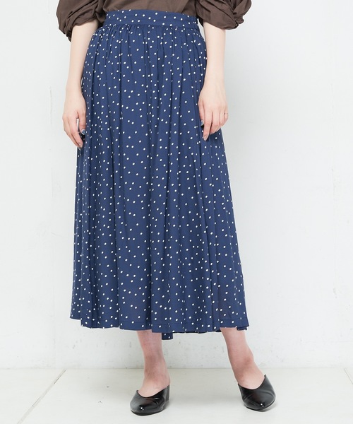 natural couture(ナチュラルクチュール)の「ドットロングスカート(スカート・レディース・ベージュ/ネイビー/ブラック・FREE)」の16枚目の写真