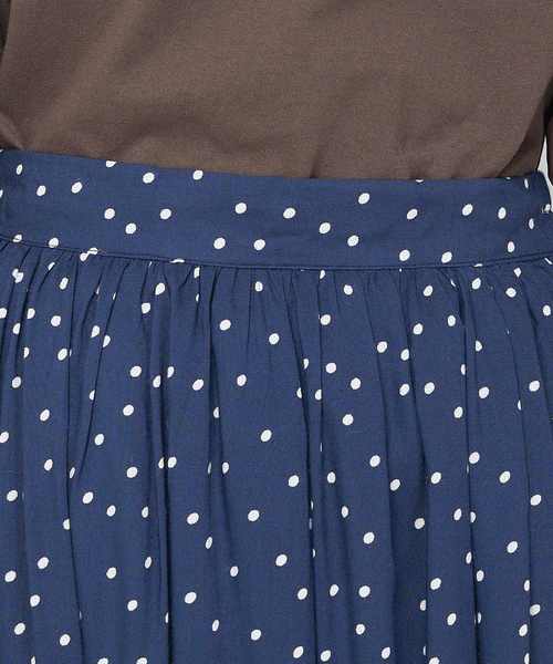 natural couture(ナチュラルクチュール)の「ドットロングスカート(スカート・レディース・ベージュ/ネイビー/ブラック・FREE)」の19枚目の写真