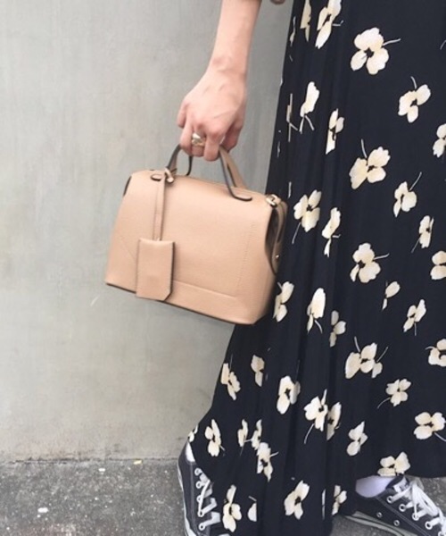 flower(フラワー)の「ラブドチョコバッグ(ショルダーバッグ・レディース・ベージュ/ブラウン・FREE)」の2枚目の写真