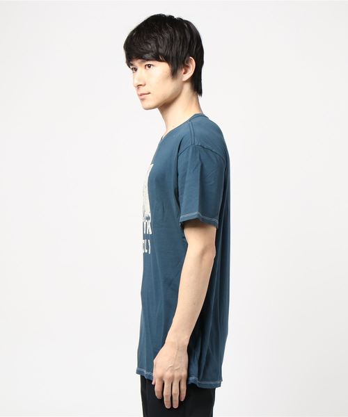 Hurley (ハーレー)の「M HRLY LTWT ALOHA ONLY TEE SS / ハーレー ロゴプリントTシャツ ユニセックス(Tシャツ/カットソー・メンズ・ネイビー/アイボリー・SMALL/MEDIUM/LARGE)」の4枚目の写真