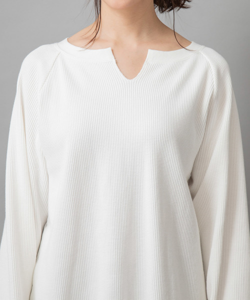 Munich(ミューニック)の「ストレッチワッフル×ブロード キーネックプルオーバー(Tシャツ/カットソー・レディース・ホワイト/ブラック/ベージュ/カーキ・FREE)」の20枚目の写真