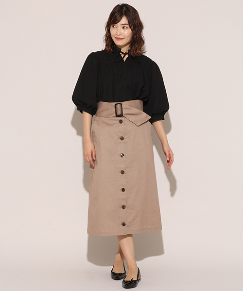 apres jour（アプレジュール）の「袖ボリュームハイネックリボンブラウス【ZOZOTOWN限定アイテム】（シャツ/ブラウス・レディース・ブラック/オフホワイト・フリー）」の13枚目の写真