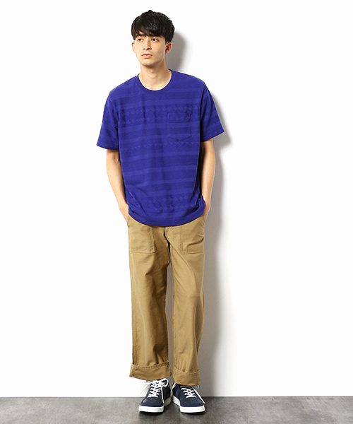 COMME CA COMMUNE(コムサコミューン)の「パネルボーダー リンクスTシャツ(Tシャツ/カットソー・メンズ・ホワイト/グリーン/パープル・MEDIUM/LARGE)」の4枚目の写真