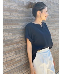 TONAL�i�g�[�i���j�́u�_�u���N���X�h���}���u���E�X�i�V���c/�u���E�X�j�v