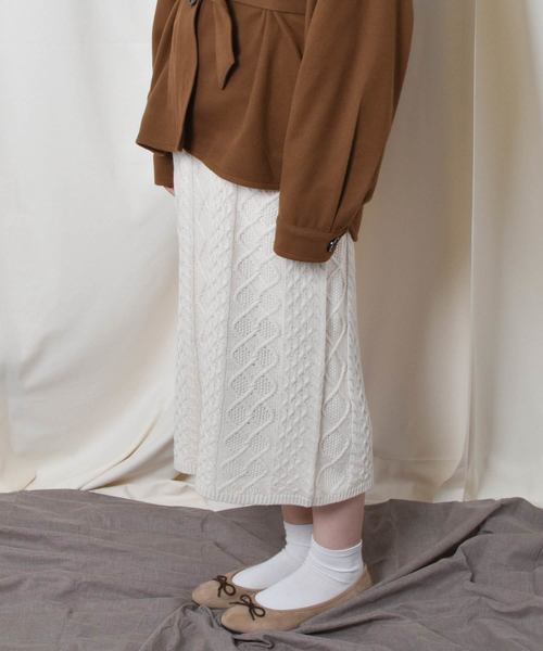PairPair（ペアペア）の「ケーブルニットナロースカート（スカート・レディース・モカ/ライトベージュ・FREE）」の17枚目の写真