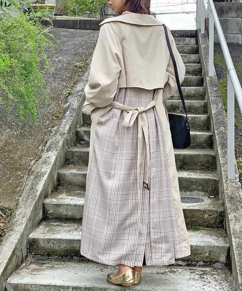 STYLEBLOCK(スタイルブロック)の「ボリュームスリーブバック無地チェック切り替えトレンチコート(トレンチコート・レディース・A/ベージュ/B/カーキ/ライトベージュ・M)」の5枚目の写真